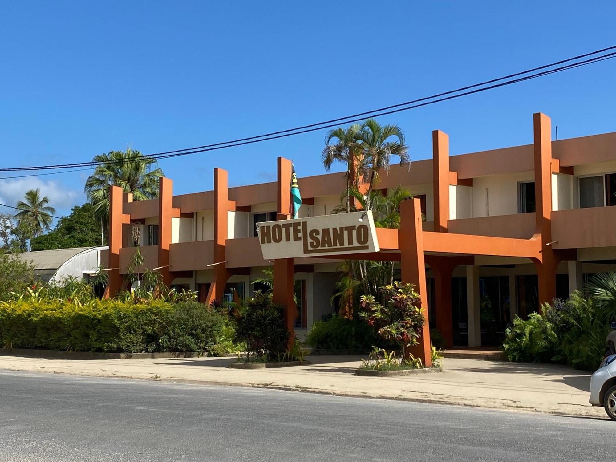 Hotel Santo Vanuatu Luganville Exterior photo